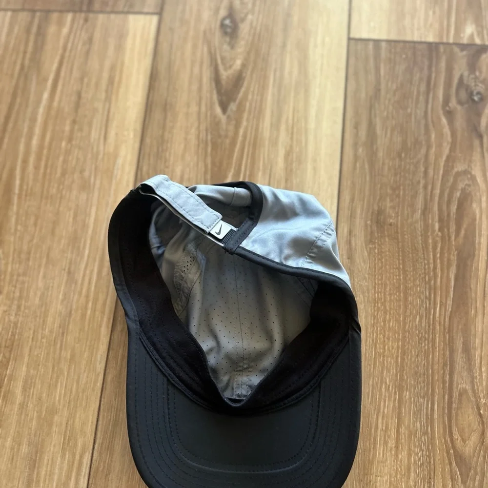 Nike unisex featherlight dri fit baseball cap